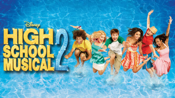 Poster phim High School Musical 2