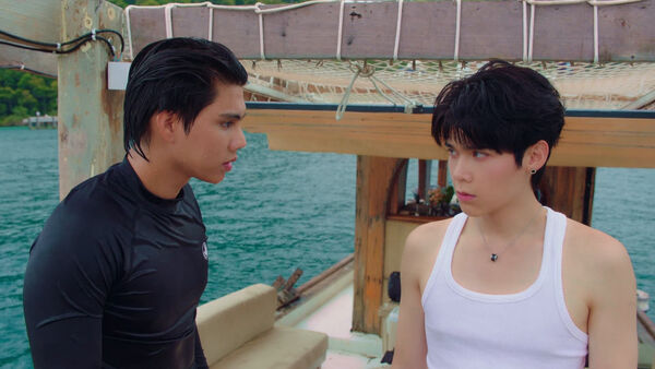 Poster phim Love Sea: Phải Lòng Đại Dương
