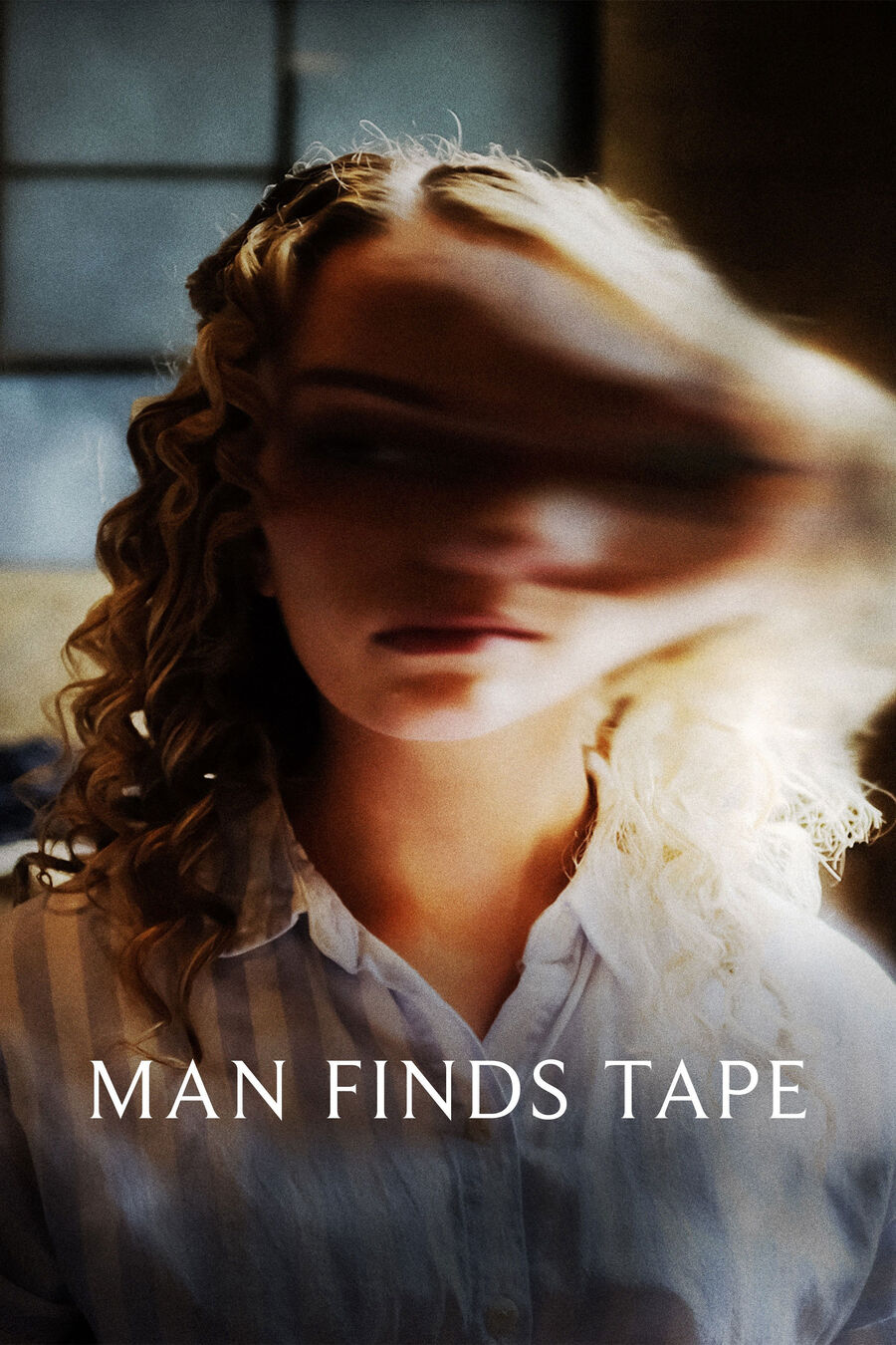 Hình ảnh phim Man Finds Tape