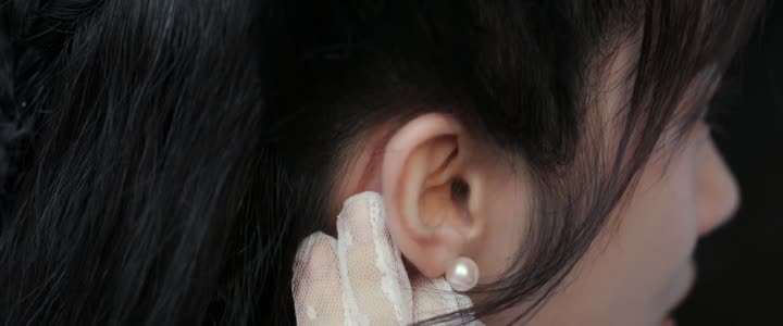 Tập 18 phim Nhất Thụ Lê Hoa, Nhất Khinh Châu