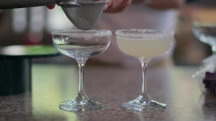 Hình ảnh tập 2 Byron Bay: Thị trấn người nổi tiếng
