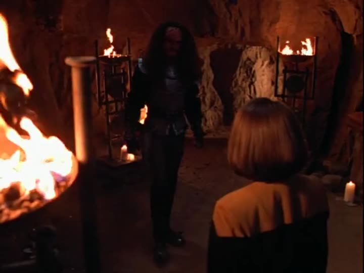 Tập 3 phim Star Trek: Voyager (Phần 4)