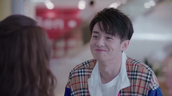 Tập 17 phim Thế Giới Nợ Tôi Một Mối Tình Đầu