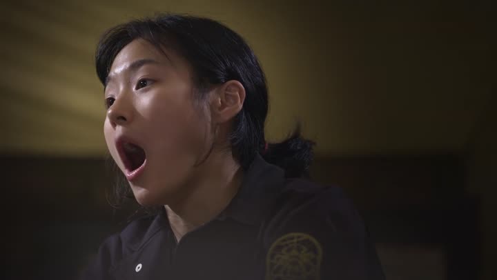 Tập 1 phim Siren: Sinh tồn trên đảo hoang
